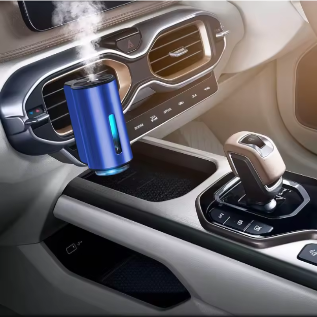 Smart Car Aroma Diffuser – Rechargeable USB Vent Clip (Blue)