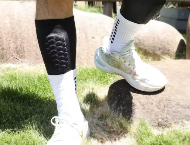 EVA Foam Soccer Shin Guard – Lightweight Compression Sleeve with Anti-Slip Triangular Protection (Adults/Youth)